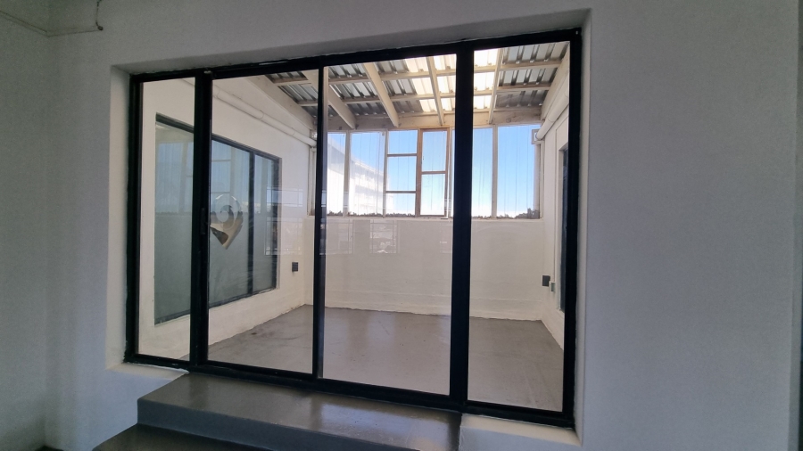 To Let Commercial Property for Rent in Woodstock Western Cape